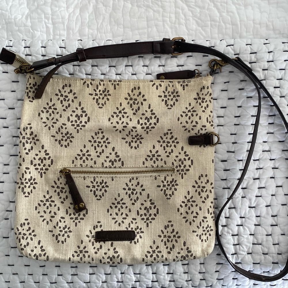Lucky Brand linen crossbody bag